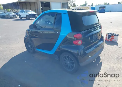 2008 Smart Fortwo Passion z USA, uszkodzony, nr VIN WMEEK31X78K148371